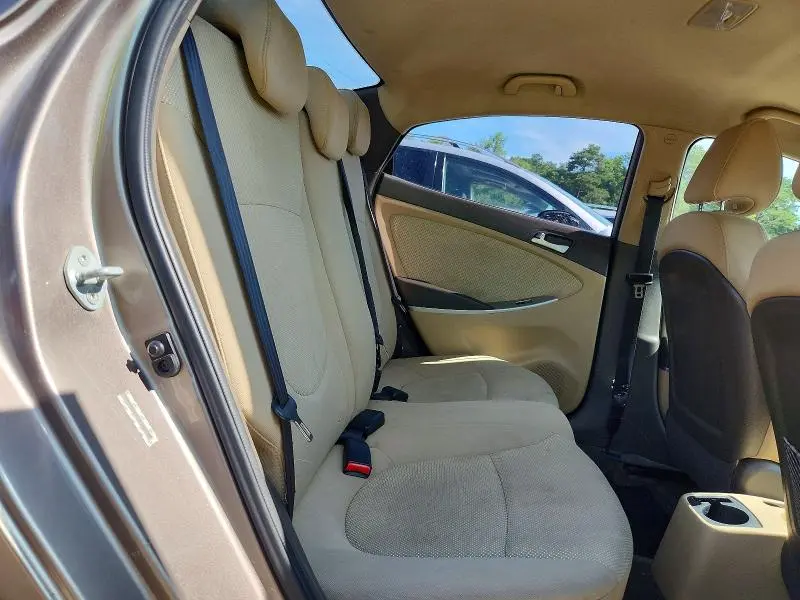 2013 HYUNDAI ACCENT GLS  
