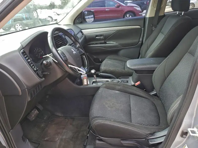 2016 MITSUBISHI OUTLANDER SE  