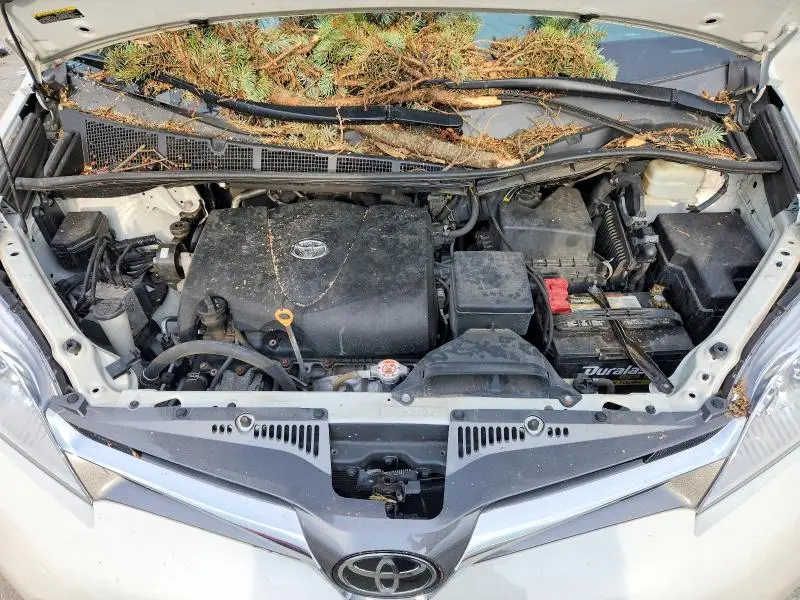 2020 TOYOTA SIENNA XLE 8-PASSENGER  