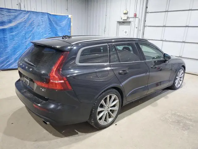 2019 VOLVO V60 T6 MOMENTUM  
