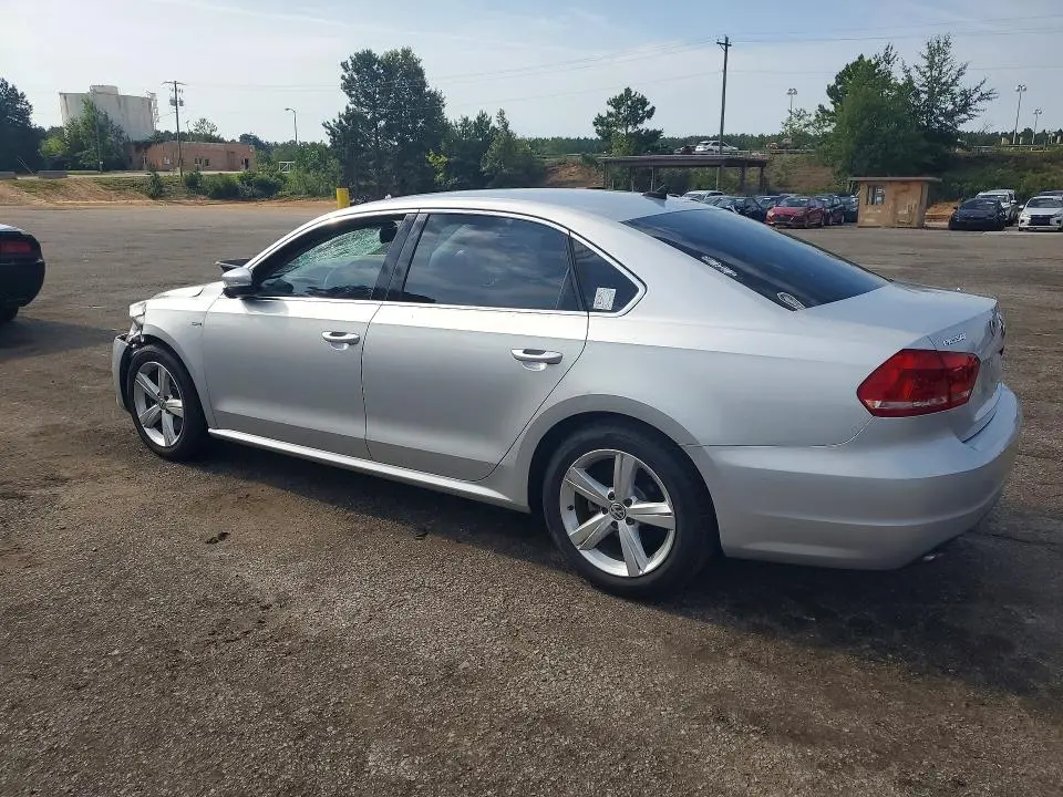 2015 VOLKSWAGEN PASSAT S  