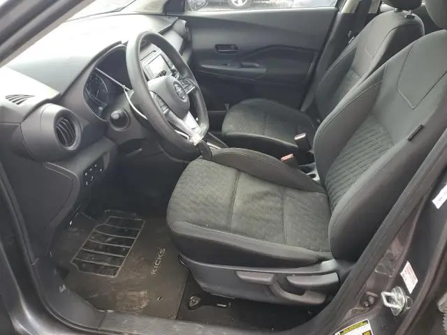 2021 NISSAN KICKS S  
