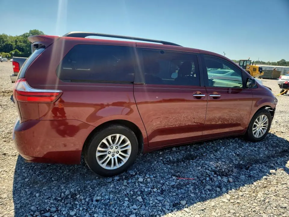 2015 TOYOTA SIENNA XLE PREMIUM 8-PASSENGER  