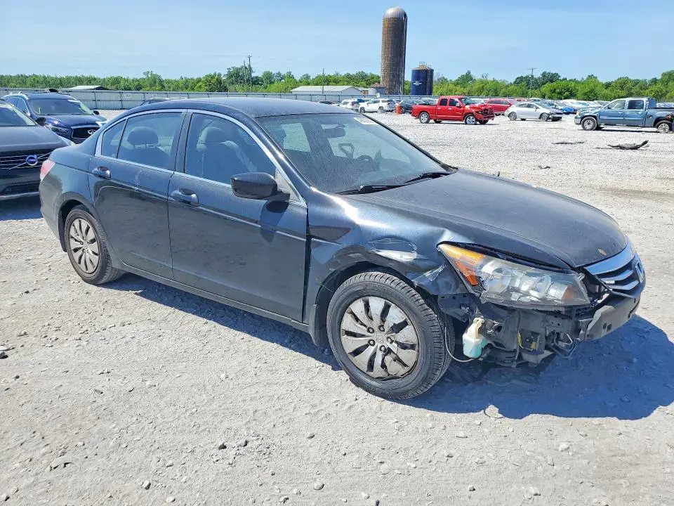 2011 HONDA ACCORD LX  