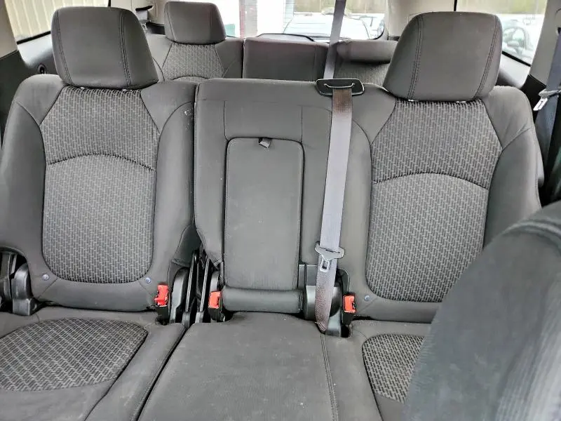 2010 CHEVROLET TRAVERSE LT  