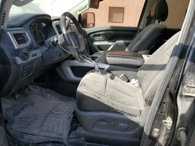 2017 NISSAN TITAN PRO -4X