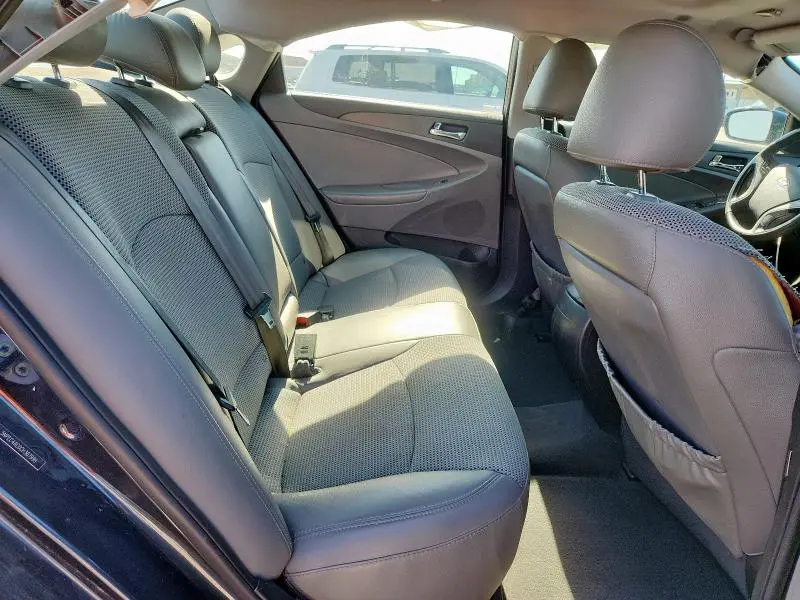 2012 HYUNDAI SONATA SE  