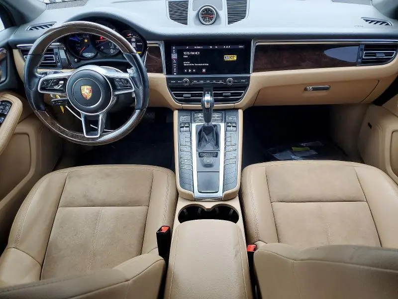 2021 PORSCHE MACAN   