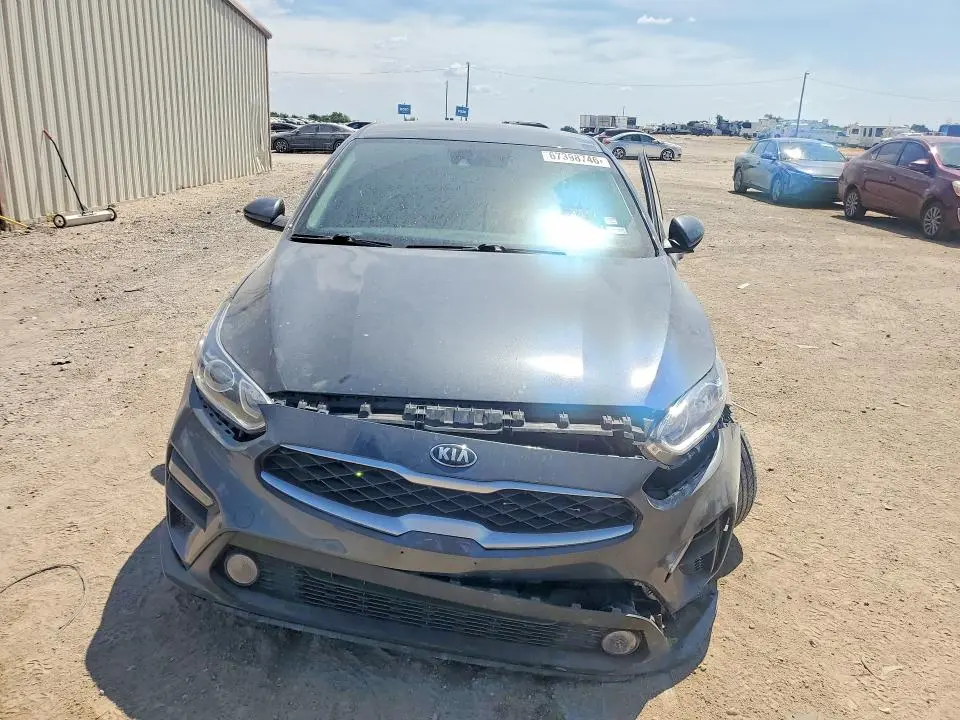 2021 KIA FORTE FE  