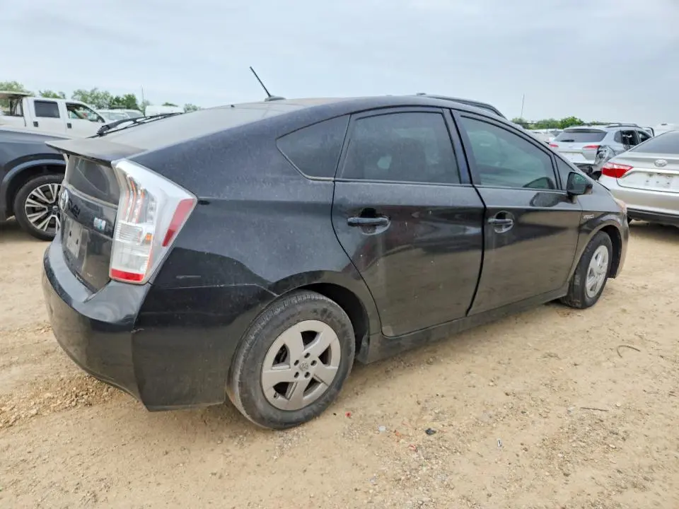 2010 TOYOTA PRIUS II  