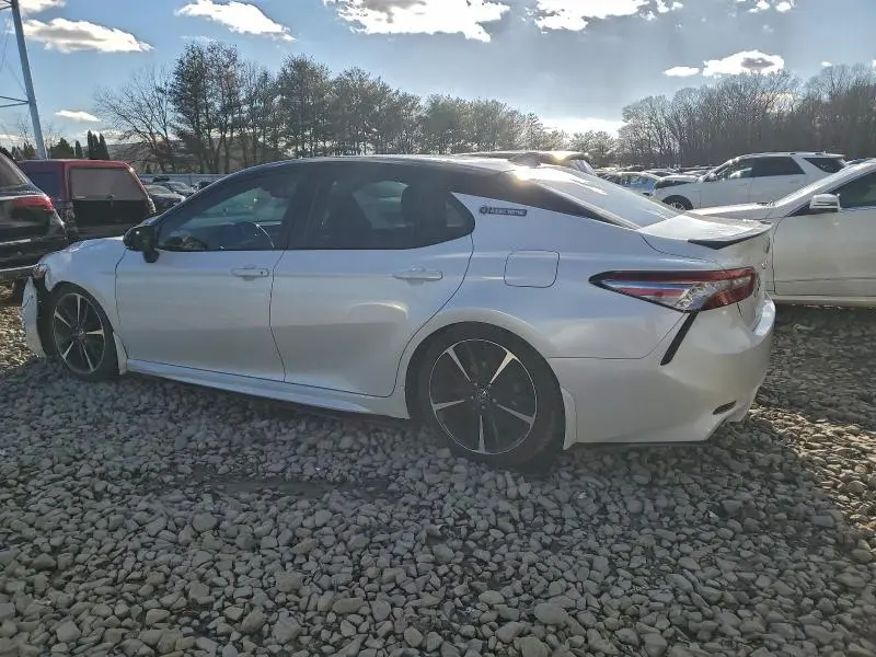 2018 TOYOTA CAMRY XSE  
