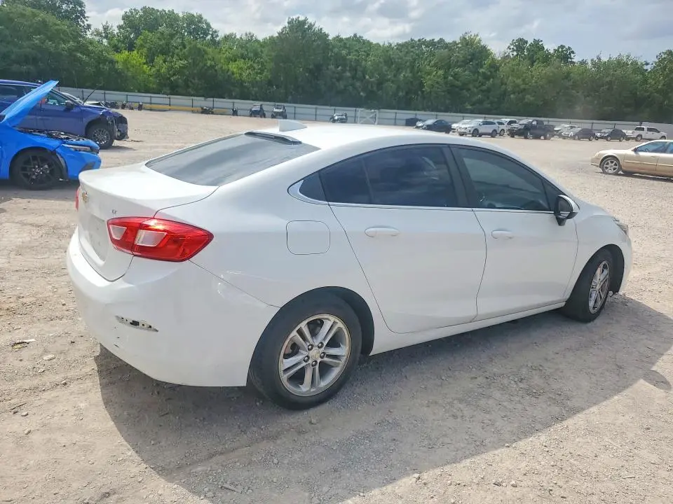 2016 CHEVROLET CRUZE LT  