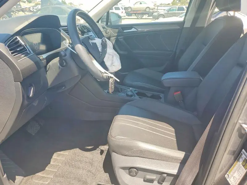 2024 VOLKSWAGEN TIGUAN SE  