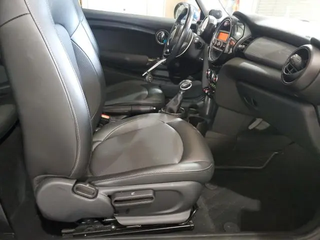 2015 MINI COOPER   