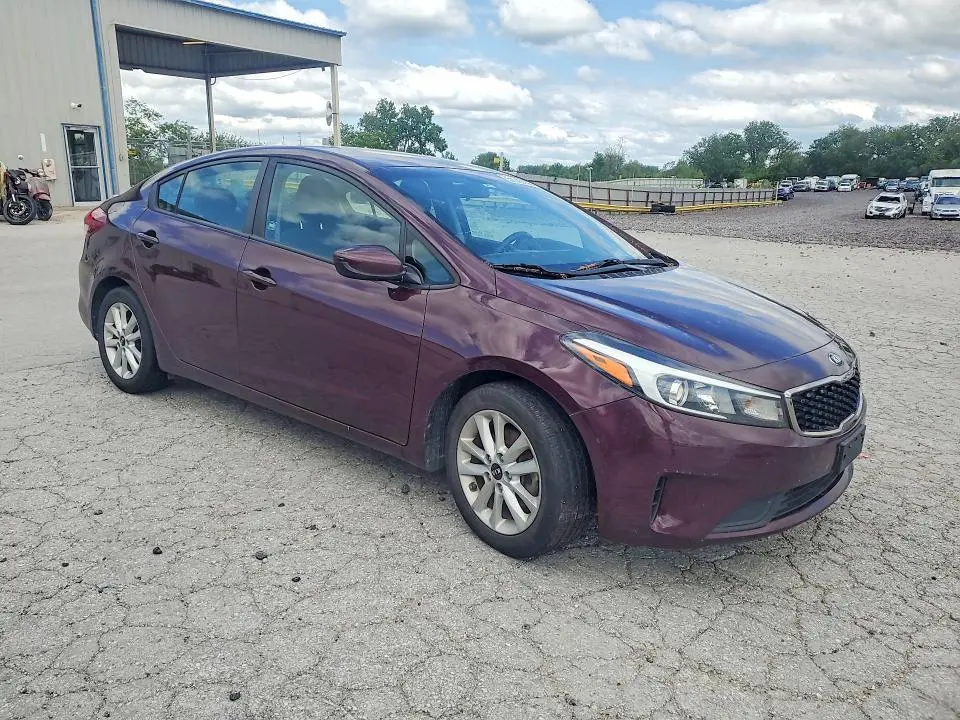 2017 KIA FORTE LX  