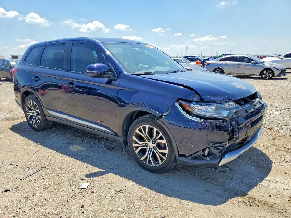 2018 MITSUBISHI OUTLANDER SE  
