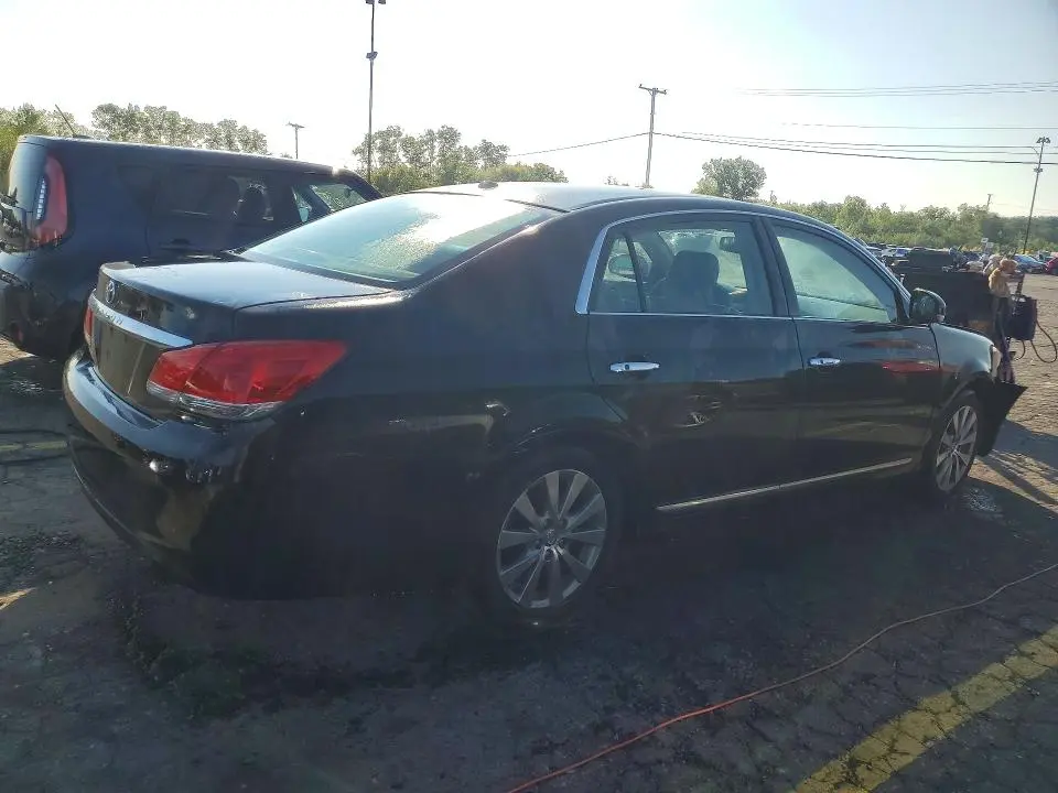 2011 TOYOTA AVALON LIMITED  