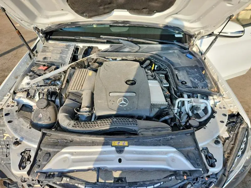 2016 MERCEDES-BENZ C 300  