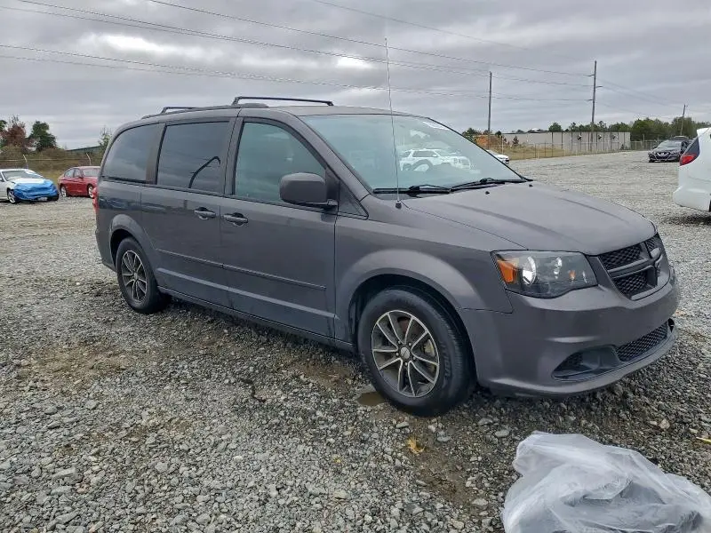 2017 DODGE GRAND CARAVAN SE  