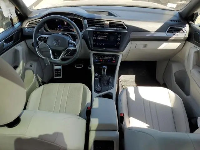 2022 VOLKSWAGEN TIGUAN SE R-LINE BLACK