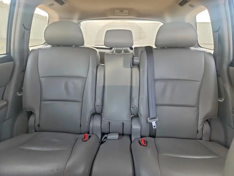 2013 TOYOTA HIGHLANDER PLUS  