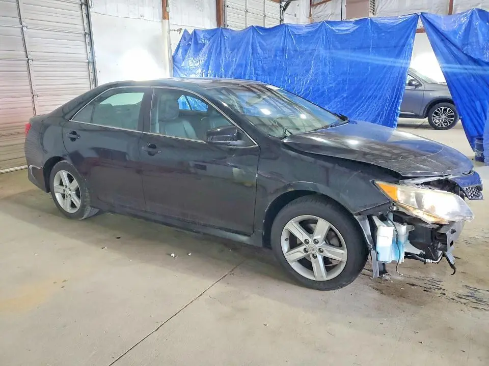 2012 TOYOTA CAMRY SE  
