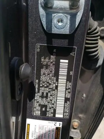 2011 TOYOTA 4RUNNER SR5  