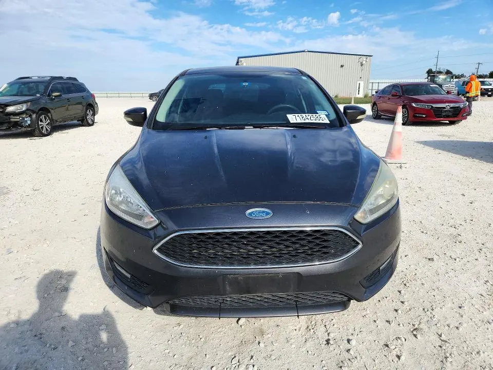 2016 FORD FOCUS SE  