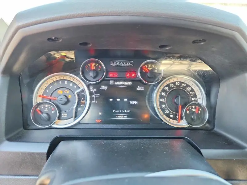 2017 RAM 1500 SLT  
