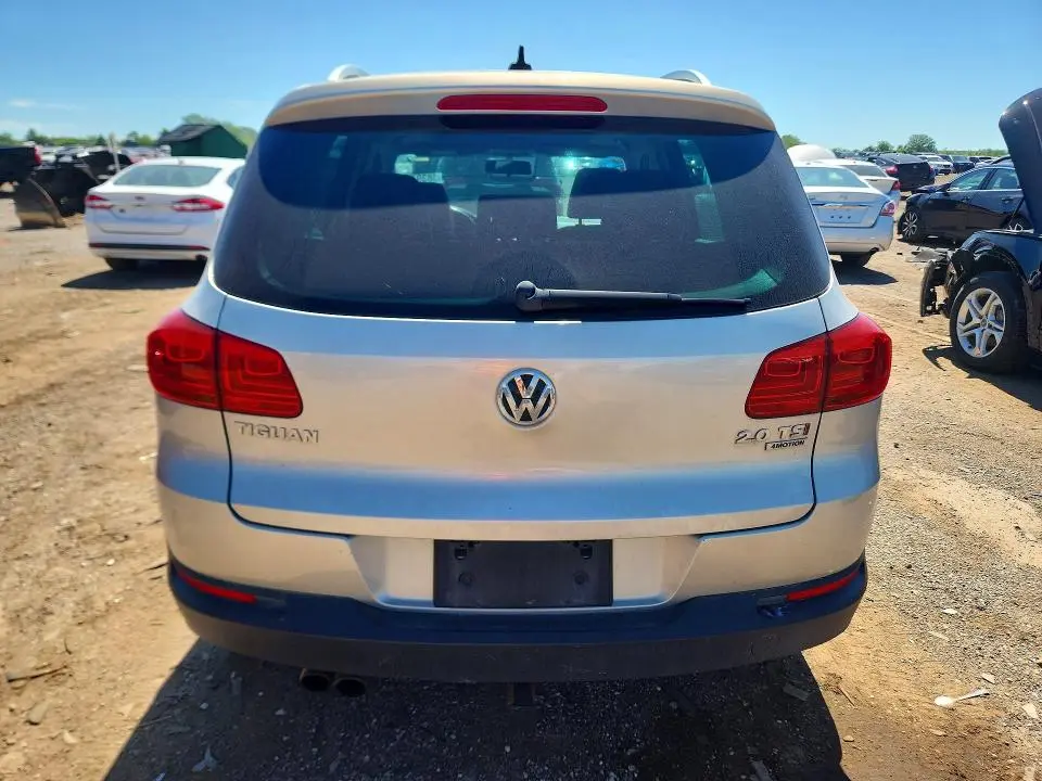 2014 VOLKSWAGEN TIGUAN S  
