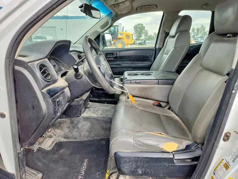 2015 TOYOTA TUNDRA SR  