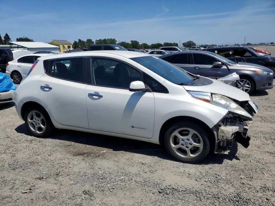 2013 NISSAN LEAF S  