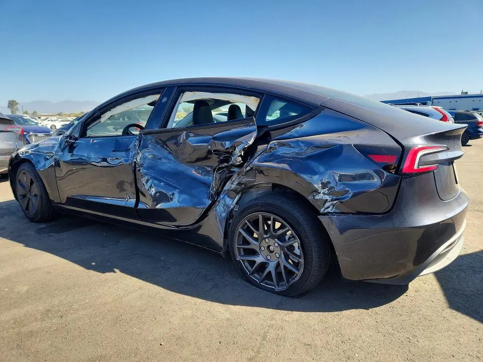 2025 TESLA MODEL 3   