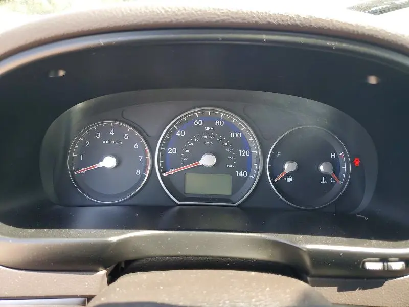 2012 HYUNDAI SANTA FE GLS  