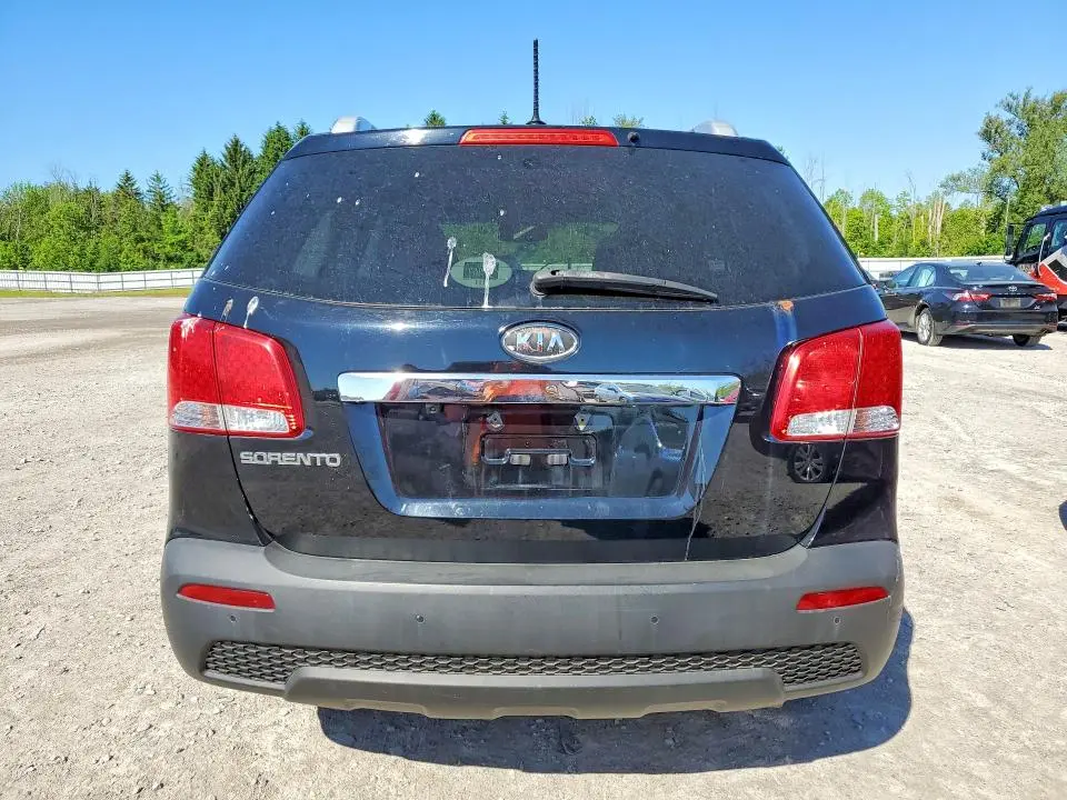 2012 KIA SORENTO LX  
