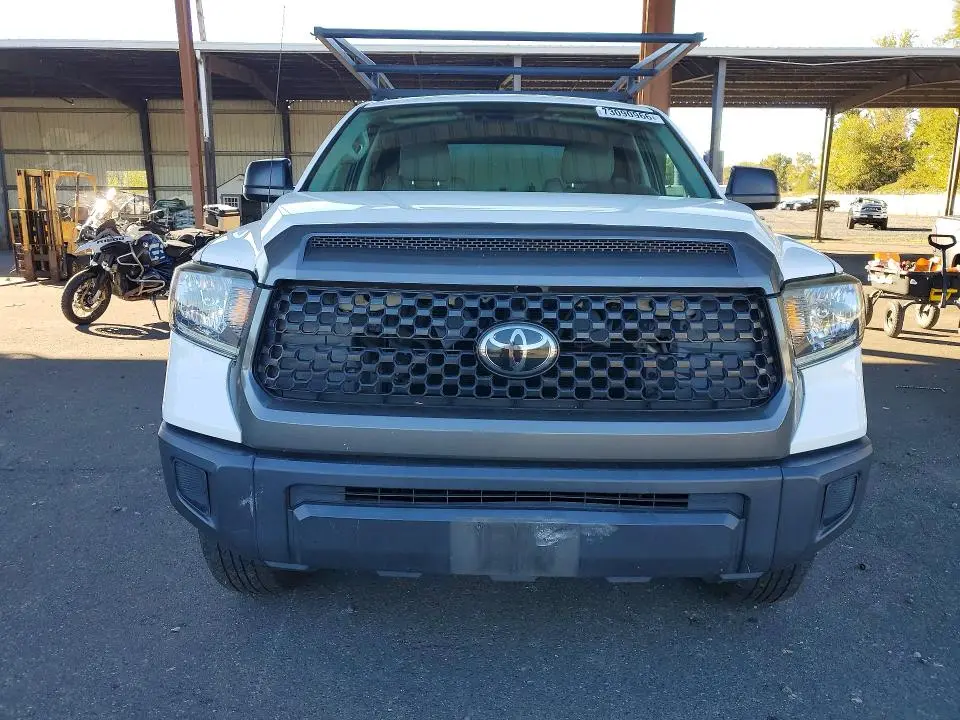 2018 TOYOTA TUNDRA SR  