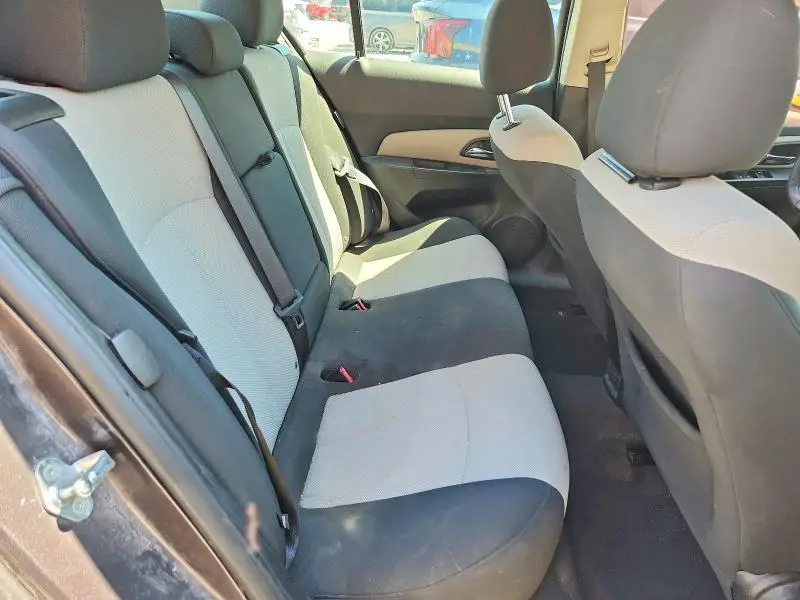 2011 CHEVROLET CRUZE LS  