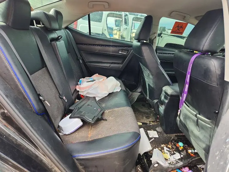 2018 TOYOTA COROLLA SE  
