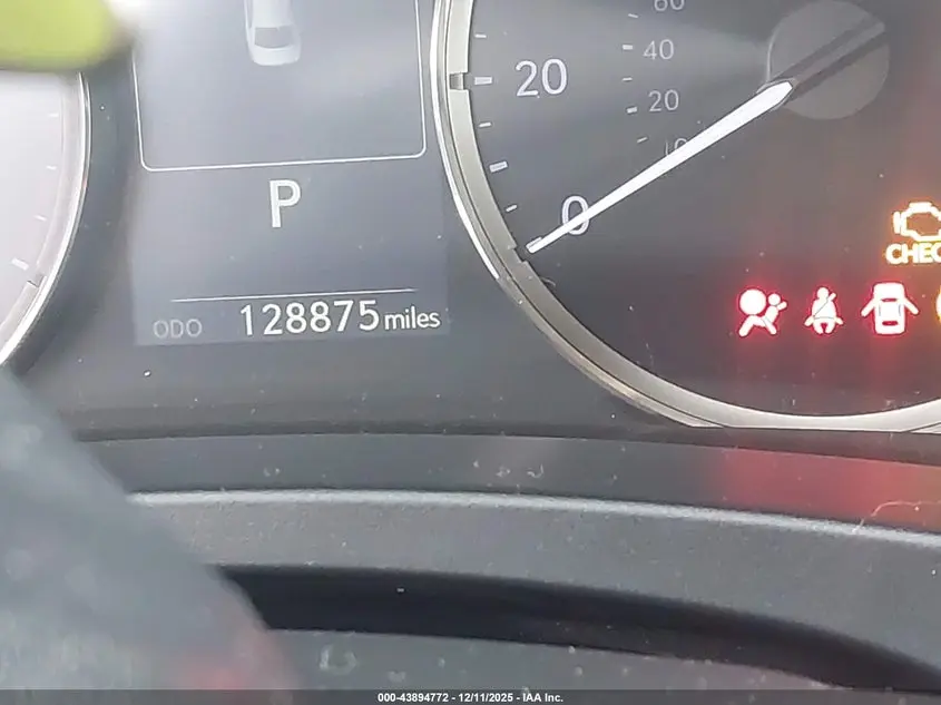 2017 LEXUS IS 300  