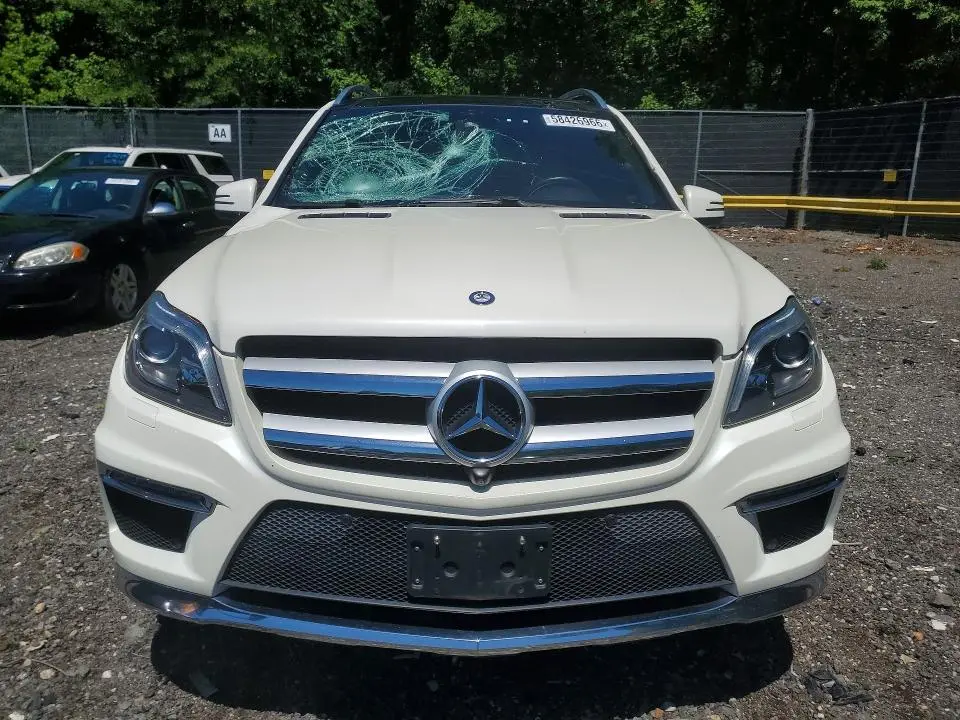 2015 MERCEDES-BENZ GL 550 4MATIC  