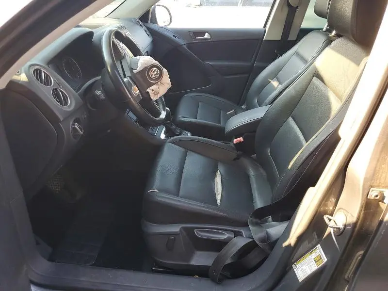 2012 VOLKSWAGEN TIGUAN S  
