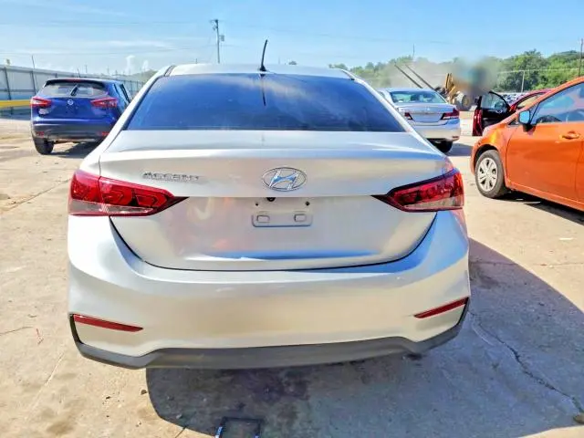 2022 HYUNDAI ACCENT SE  