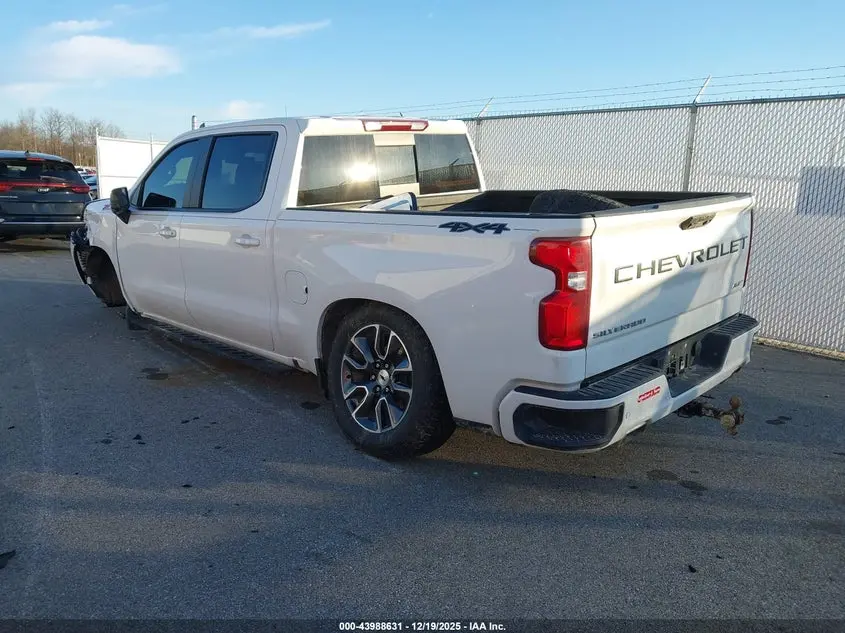 2024 CHEVROLET SILVERADO 1500 4WD  SHORT BED RST