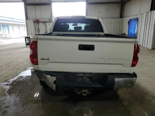 2015 TOYOTA TUNDRA CREWMAX SR5  