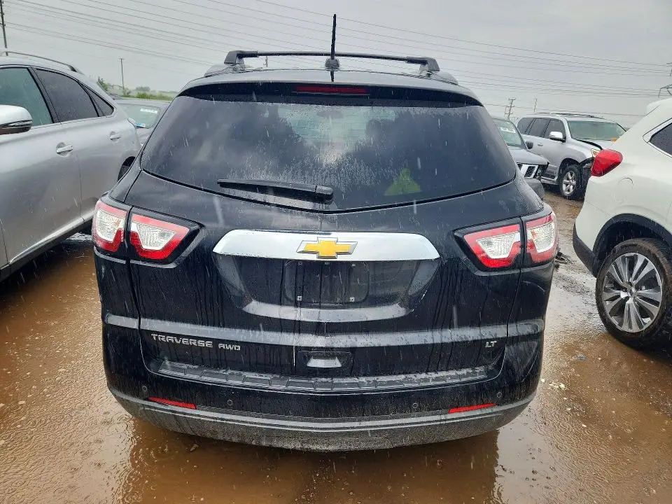 2017 CHEVROLET TRAVERSE LT  