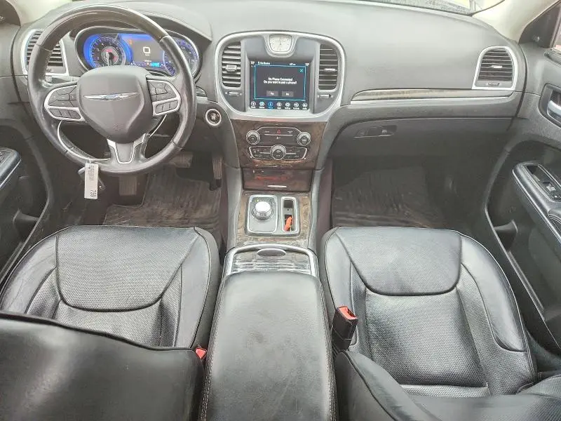 2017 CHRYSLER 300C   