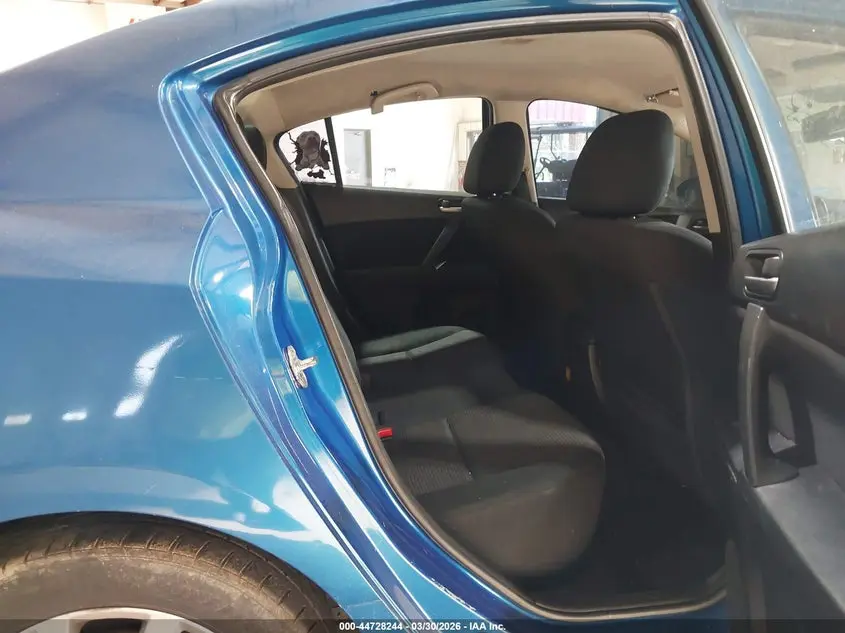 2012 MAZDA MAZDA3  