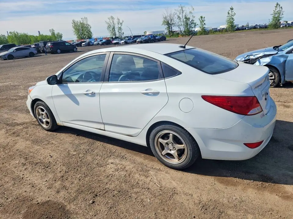 2015 HYUNDAI ACCENT GLS  
