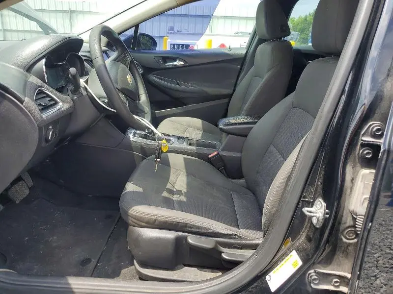 2017 CHEVROLET CRUZE LT  