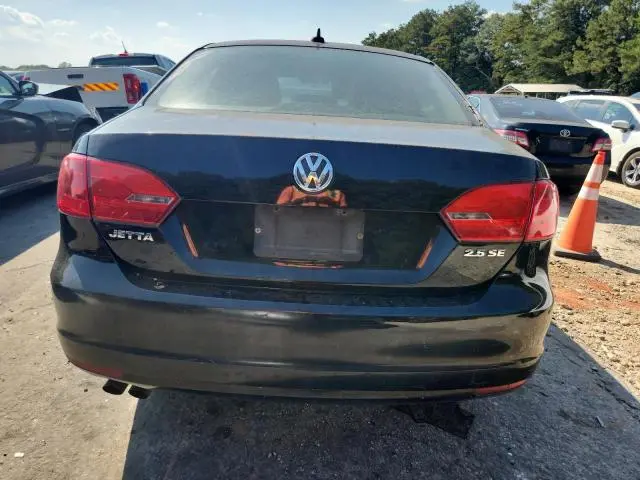 2011 VOLKSWAGEN JETTA SE  